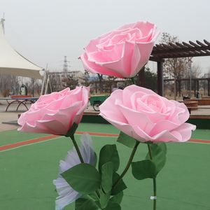 Grootschalige simulatie roze bruiloft wegdecoratie schieten rekwisieten pe driedimensionale simulatie bloemkop set