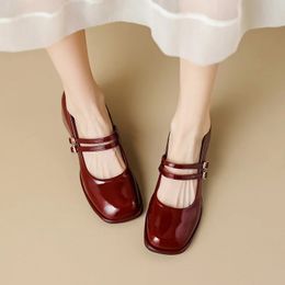 Grande taille 34-43 Mary Jane chaussures femmes talon bloc en cuir verni noir chaussures 240322