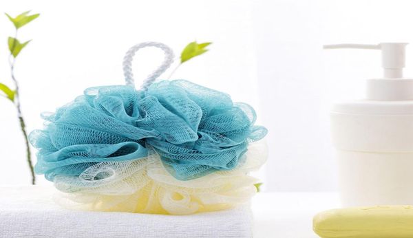 Gran bola de baño suave ducha de ducha loofá esponja puf hojaldre malla espuma de espuma de limpieza de la piel