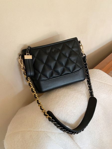 Grand sac fourre-tout Rubik's cube rhombus tramp bag Grand sac fourre-tout de travail chaîne Sac à bandoulière Sac à bandoulière en cuir Saffiano pour femme Sac à main noir Sac sous les bras