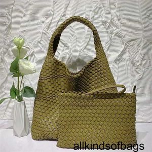 Grand sac à main Venetaabottegas 2024, petit panier à chou tissé au poignet unique, sac pour femme, grande capacité, sac mère et enfant, fourre-tout mode une épaule cy