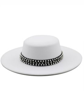 Grote brede rand faux wollen varkensvlees boten platte top fedora hoed met klinkparels zwart wit feest panama trilby cowboy cap1258937
