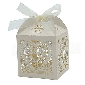 Favor Holders Laser Cut Heart Wedding Candy Box Banquet Présent les boîtes Sweetbox Party Favor Box