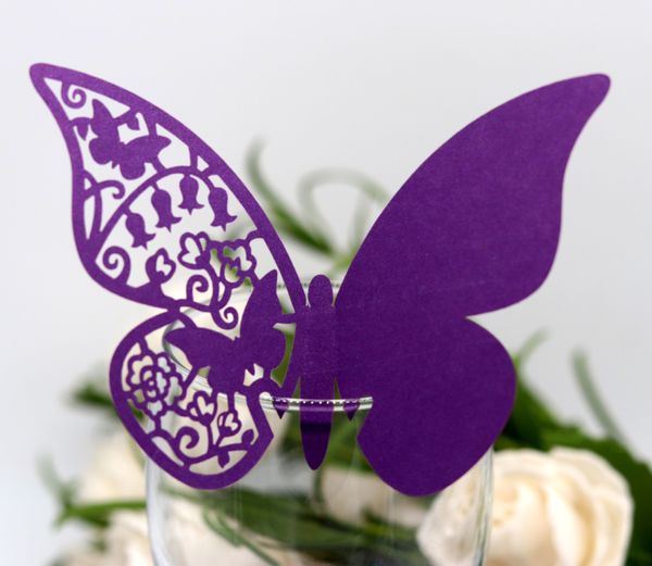 Tarjetas de lugar de corte láser con nombre de mariposa de corte de papel para fiestas decoraciones de boda