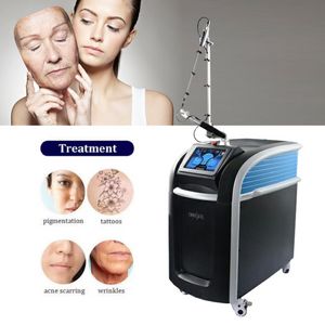 Machine laser Picoseconde approuvée par la CE pour enlever les taches de rousseur Pico Laser Tattoo Removal Beauty Equipment 2 ans de garantie