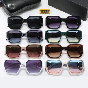Lasiyanor lichtgewicht TAC gepolariseerde getinte klassieke vintage retro 70s zonnebrillen, TR-90 frame voor vrouwelijke mannen, UV 400 bescherming