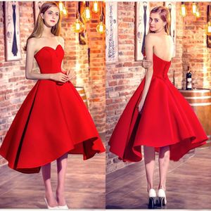 Últimos 2017 vestidos de fiesta cortos de novia de satén rojo una línea de encaje barato hasta la espalda vestidos de noche de fiesta de longitud de té por encargo China EN12164