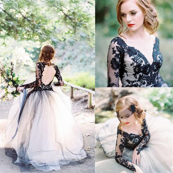 Dernières 2019 robes de mariée vintage noir et blanc style country occidental col en V dos nu illusion manches longues robe de mariée gothique276H