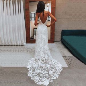 Dernière plage une ligne dentelle robes de mariée dos nu décolleté en V avec bretelles robe de mariée pour la mariée Sexy en vente