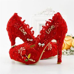 Dernières belles chaussures de robe de mariée en dentelle rouge femmes pompes mode à la main demoiselle d'honneur à talons hauts adulte cérémonie fête Shoes282h