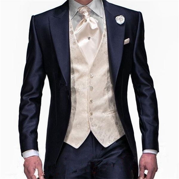 Últimos diseños de pantalón de abrigo Trajes de boda para hombre Azul marino Esmoquin de novio Esmoquin de boda Traje de padrino de boda 3 piezas Mejor traje de hombre Terno T200303