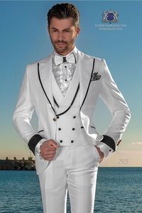 Dernière conception One Button Groom Tuxedos Peak Lapel Groomsmen Mens Costumes Mariage / Bal / Dîner Blazer (Veste + Pantalon + Gilet + Cravate) K162