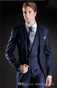 Dernière conception un bouton bleu marine smokings marié pic revers garçons d'honneur costumes de fête de mariage 3 pièces blazer (veste + pantalon + gilet + cravate) K33