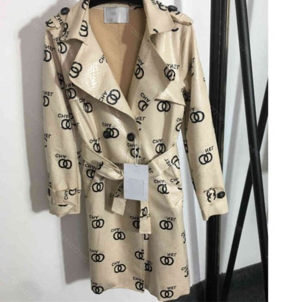 Dernière conception femmes en cuir trench-coat robe CC impression longues Jackers Pu Chen marque ceinture taille minceur femmes vêtements de créateurs en gros 33