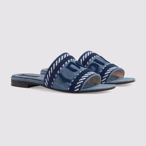 Zomer dameslotige bodemslippers, modieuze buitenlucht slippers, denimdoekschoenen, niet-slipzolen, damesgroottes 35-43 met doos