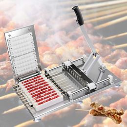 Nieuwste Hot Manual Satay Skewer Machine / Barbecue Kebab Maker Vlees Brochette Skewer Machine BBQ Grill Accessoires