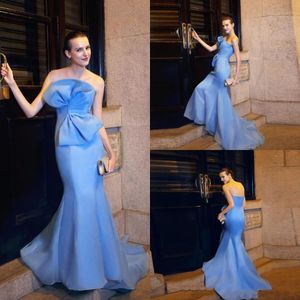 Dernières robes de soirée de sirène bleu clair charmantes sans bretelles Big Bow Design Backless Robe de bal Robe de mode créatrice de mode