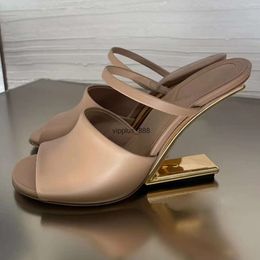 Últimas zapatillas de tacón de metal esculpido Moda para mujer Sandalias de tacón alto de oro azul Tacones anormales Dedos abiertos Diapositivas deslizantes Zapatos de tacones altos Zapatos de vestir de diseñador de lujo