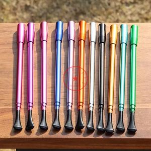 Dernier tabagisme coloré en aluminium Pipes en alliage portable Nettoyage innovant télescopage long Herbe Dry Tobacco Filtre Porte-cigarettes