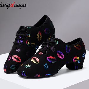 Latin 222 Vrouw Sneakers Heel Dance Ballroom High Black Red Close Close Toe Dancing Shoes For Women Lip Print 230411 924 330