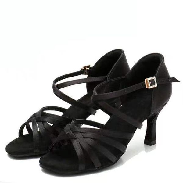 Chaussures de danse latine pour femmes à talons hauts sandales pour femmes adultes semelle souple intérieur salle de bal Tango chaussure femme chaussures de danse Salsa