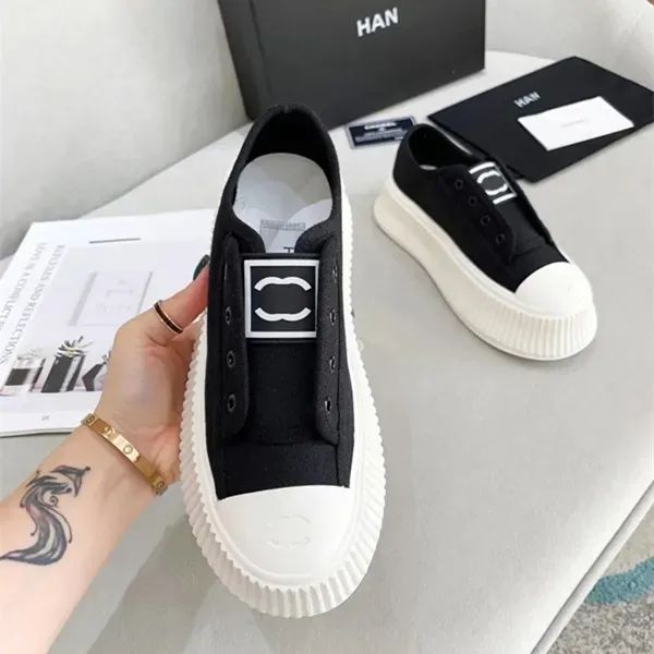 Latt modèle femme double canal biscuit plate-forme homme digner sneaker semelle en caoutchouc tazz pantoufle marche Drs décontracté bas haut mocassin toile talon plat randonnée 2024 mode