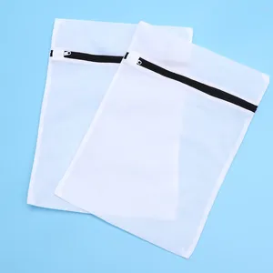 Sac à linge 6pcs Fine Lingerie Sac Sets Polyester Washings Protection de protection des vêtements à fermeture éclair (blanc)