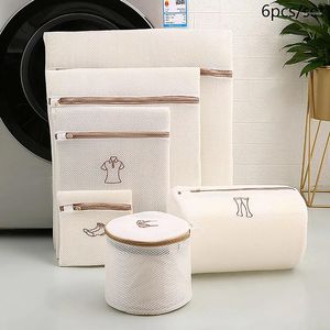 Sac à linge 6pcs / set broderie sac en filet lavage épaissis de double soutien-gorge