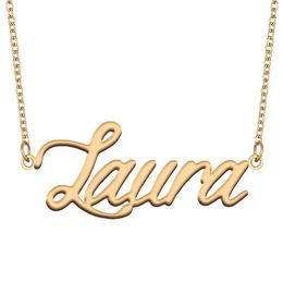 Collier avec nom de Laura pour femmes, bijoux en acier inoxydable, pendentif avec plaque nominative plaquée or, cadeau pour mères et amies, 240127