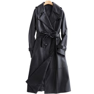 Lautaro Long Trench-Coat en cuir noir pour femmes à manches longues Ceinture Revers Femmes Mode Luxe Printemps Style britannique Vêtements d'extérieur 210916