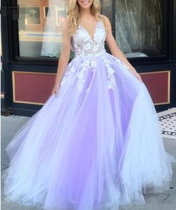 Lavande 2020 pas cher robes de bal A-ligne col en V dentelle fleurs tulle longue robe de bal dos nu appliques robes de soirée robe de soirée