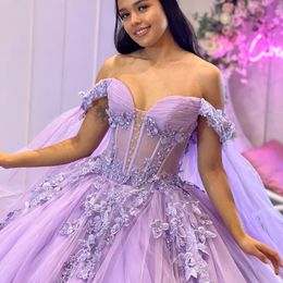 Lavendel Vlinders Quinceanera Jurken Baljurk Verjaardagsfeestje Jurk Sweet 16 Jurk Lace Up Tule Met Cape vestido de 15