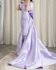 Lavendel Mermaid Prom Formal Dress Boat Neck Parels van de schouder Satijnen boog trein veter terug