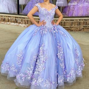 Lavande De L'épaule Quinceanera Robes Robe De Bal Sans Manches Floral Appliques Dentelle À La Main Fleurs Sweet 15 Party Wear