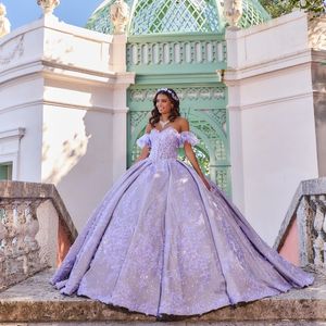 Lavendel Glanzend Sweetheart Quinceanera Jurken Kant Applicaties Kralen Moe Off-the-shoulder Prinses Baljurk Op maat gemaakt voor Sweet 16