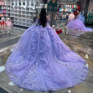 Lavande chérie princesse brillant Quinceanera robes robe de bal Applique dentelle avec Cape doux vestidos de 15 quinceanera 16