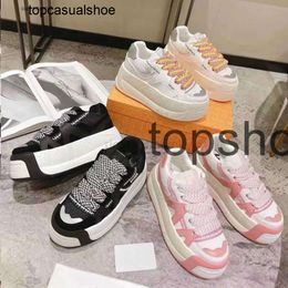 Lavinss Levin Curb Heidi Snatch Dames Sneakers Sinner Naked Wolf Sneakers Kosa Casual Hyde Shoes City Designer Slider Platform Top Massa 35-40 34Q0