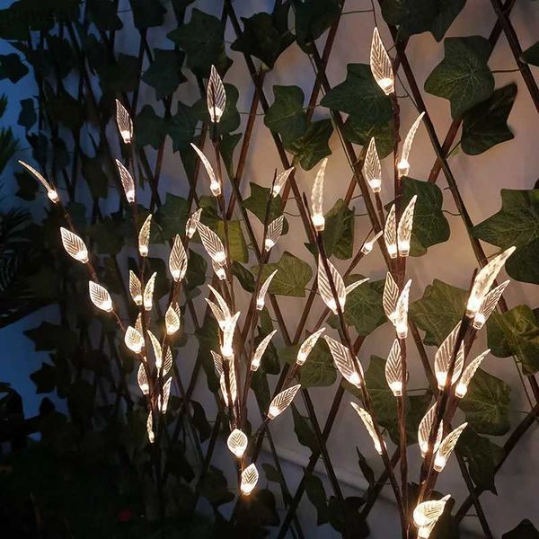 Lampes à gazon Extérieur LED contrôle de la lumière solaire une traînée trois branches de feuilles lumières décoration extérieure LED jardin pelouse prise atmosphère lumière YQ240116