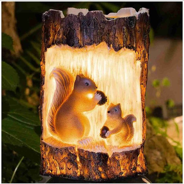 Lampes à gazon Blanc chaud solaire écureuil statues d'animaux Figurine lumière décor de jardin lumières ornements de pelouse imperméables pour Noël YQ240116