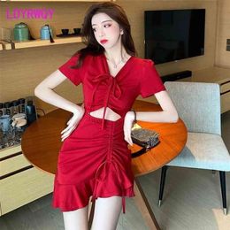 LDYRWQY Zomer Koreaanse versie V-hals touw show navel sexy slanke billen pleound jurk 210416