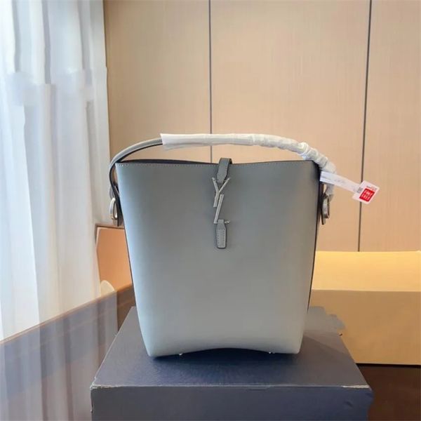 LE 37 Sac de créateur Sac seau en cuir brillant Sac en cuir véritable Femmes Sacs à main Designers Gaufrage Sacs à bandoulière Sac à main Femme Sac à main classique Sac blanc