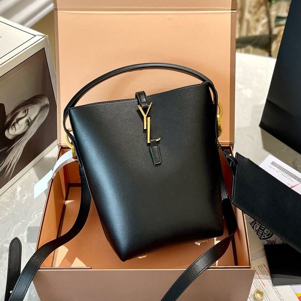 LE 5 A 7 Sac à bandoulière Designer Crossbodybody 37 Bodet Clutch Sac pour hommes Purse en cuir portefeuille Cleo Hobo Luxurys Womens Fashion Black Black Handsbag Tote Bags Wholesale