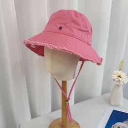 Le Bob Designer Hat For Women Vintage Bucket Hat Designer Gorras Popular Black White Pink Trendy Beach Summer Luxury Hats Designers Women Wide Brim MZ02 B4