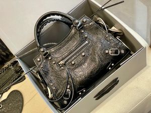 Le Cagole 7a Dernier le Cagole XS Sac à épaule grand créateur en cuir réel nouveau sac de mode Femmes Soft Half Moon Handbags sac à main avec boîte 6wjp