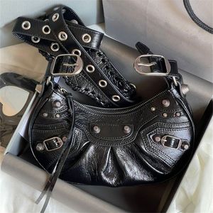 Bolso le cagole, bolsos de hombro para motocicleta, bolso de diseñador de bolsos de piel de oveja negra, bolso de mano para mujer, bolso de locomotora vaquera y2k