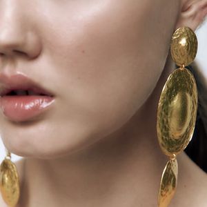 Leading Lady Fancy 2023 You are the Trend Dangle Drop Earrings Old Fashion Electroplated Shining Golden Plating Cold Wind 14K gold Stylish Earing