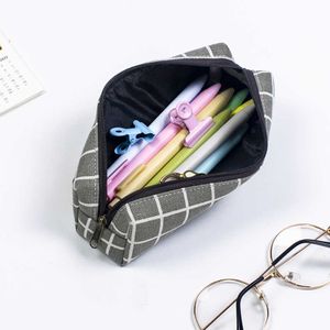 Leren speelgoed 1pc Eenvoudig geruit canvas etui Koreaans briefpapier Schaakbord pennenetui Breien Grote capaciteit etui