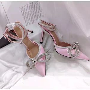 Cuir 230 Robe Pu High Heels Prom Prom Glitter strass des femmes Pumps Crystal Bowknot Satin Summer Lady Chaussures 230822 MPS 822