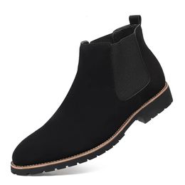 Cuir 991 Chaussures pour hommes de mode masculine Sneakers noirs décontractés Homme Bottes de moto extérieure Locons masculins 231018