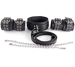 Contraintes de bondage en cuir menottes de manille collier d'esclaves avec chaîne métallique bdsm jouet sexuel pour les jeux adultes costume 9701561